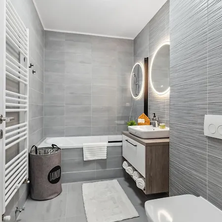 D&a With Private Parking Apartment Brasov