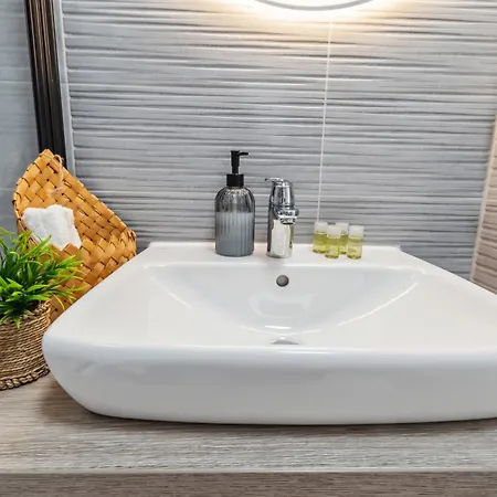 D&a With Private Parking Апартаменты *