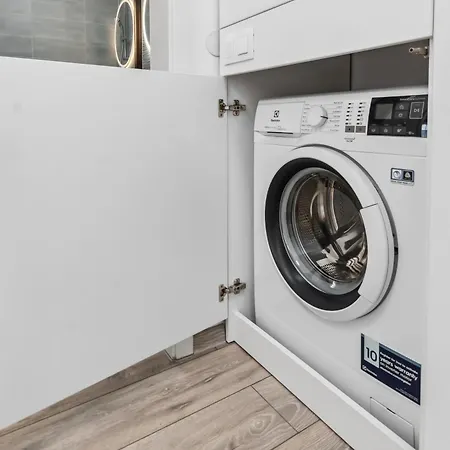 D&a With Private Parking * Брашов