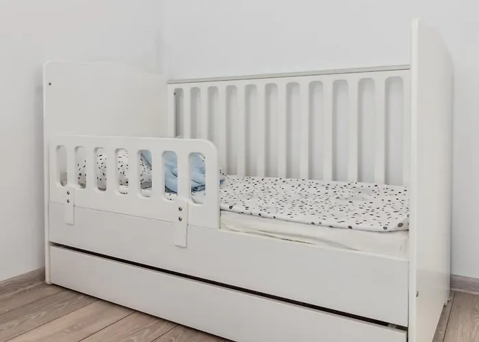 D&a With Private Parking Apartment *