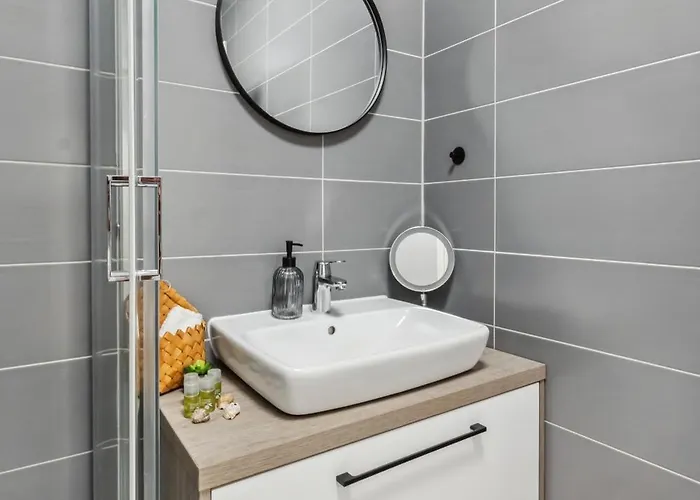 Apartment D&a With Private Parking